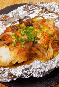 鱈とキムチのピリ辛味噌ホイル焼き