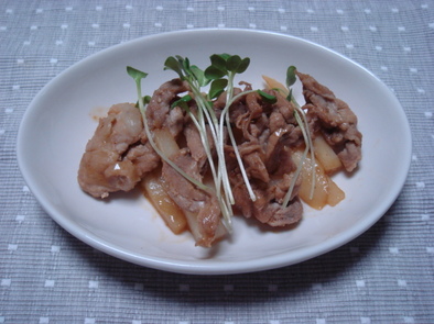 山芋と豚肉のピリカラ炒め物の写真