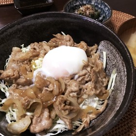 スタミナ満点!!!簡単豚丼(^ ^)