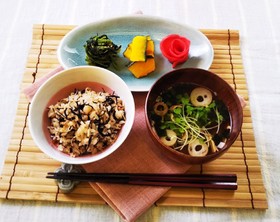 梅ひじきご飯 しらすVer