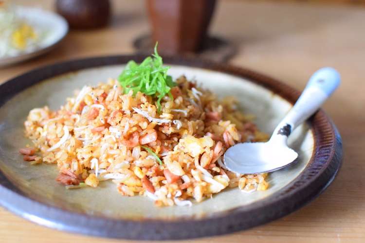 めんつゆで 焼豚としらすのパラパラ炒飯 レシピ 作り方 By Ayachin クックパッド 簡単おいしいみんなのレシピが359万品