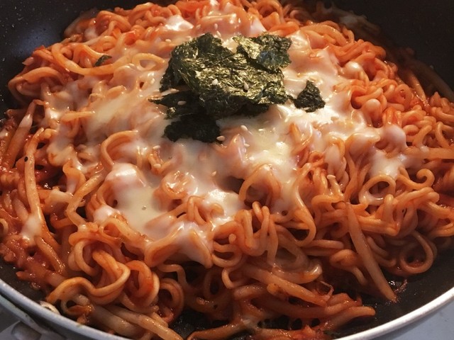 韓国風アレンジのインスタントラーメン レシピ 作り方 By あわのあ クックパッド