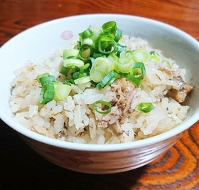 サバ缶で炊き込みご飯☆