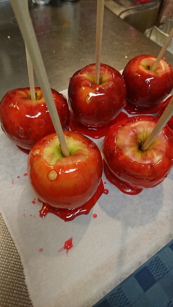 りんご飴 の画像