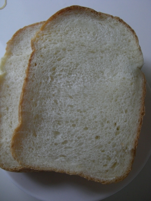トースト用に☆シンプル食パン☆HB使用☆の画像