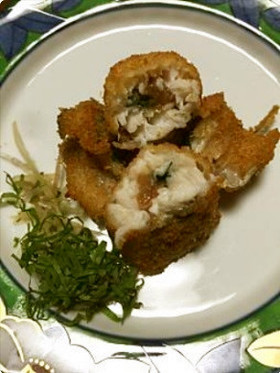 タチウオの梅肉大葉巻きフライ