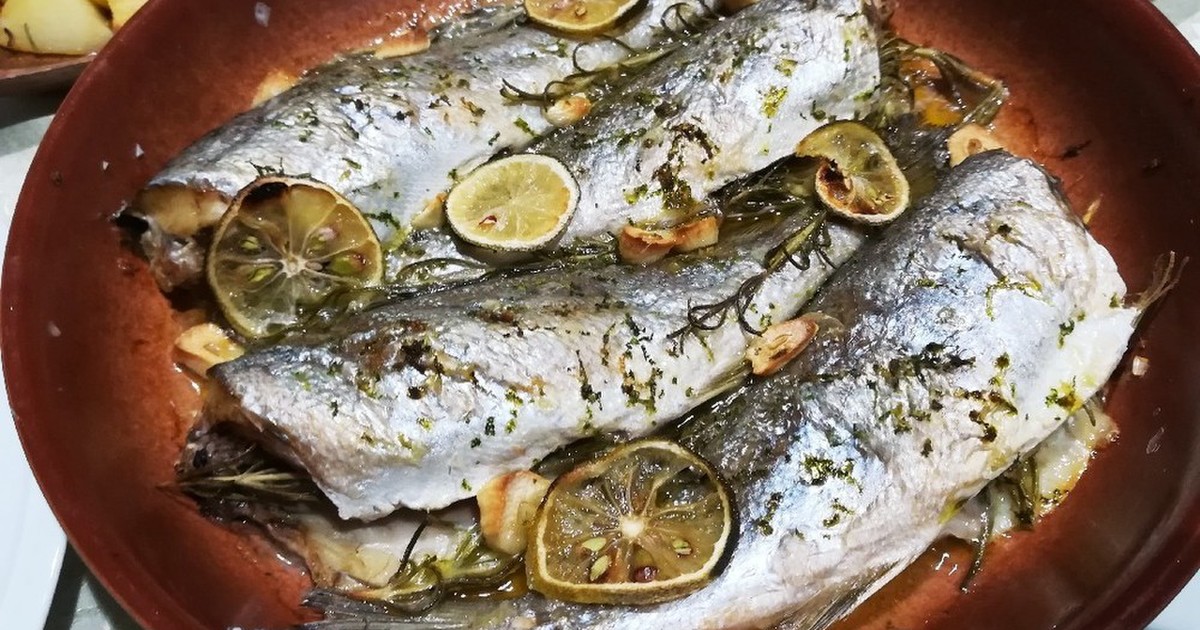 ローズマリーとレモンで 魚のオーブン焼き レシピ 作り方 By ぶったらぱすた クックパッド 簡単おいしいみんなのレシピが350万品
