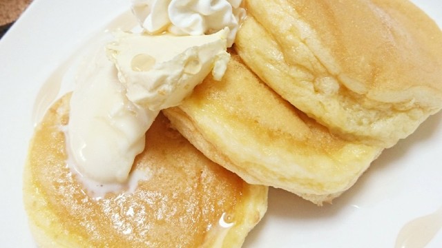 フライパンで ふわふわスフレパンケーキ レシピ 作り方 By Lamula クックパッド 簡単おいしいみんなのレシピが359万品