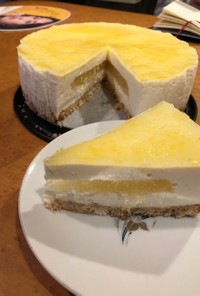 丸ごとレモンのレアチーズケーキ