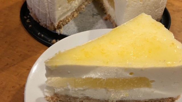 丸ごとレモンのレアチーズケーキ レシピ 作り方 By けいすぃー クックパッド