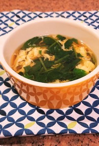 ほうれん草とたまごの簡単中華スープ