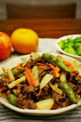 牛肉とレンコンの甘辛ゆず胡椒炒め