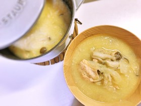 大根おろし入り!鮭と玉ねぎのお味噌汁♪
