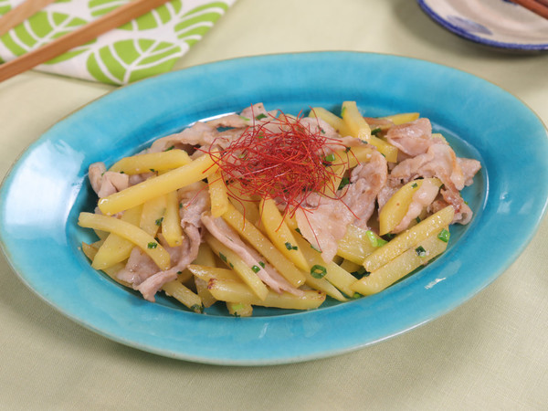じゃがいもと豚肉のコク旨☆ねぎ塩炒め