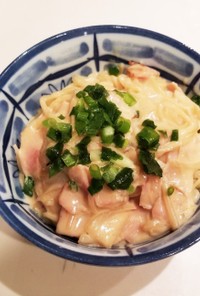 そうめん つゆボナーラ    (半田麺)