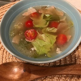 簡単 ベーコンレタストマトスープ♡