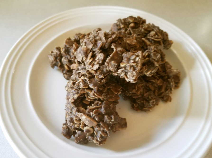 焼かないチョコレートピーナッツバタークッキーのレシピ