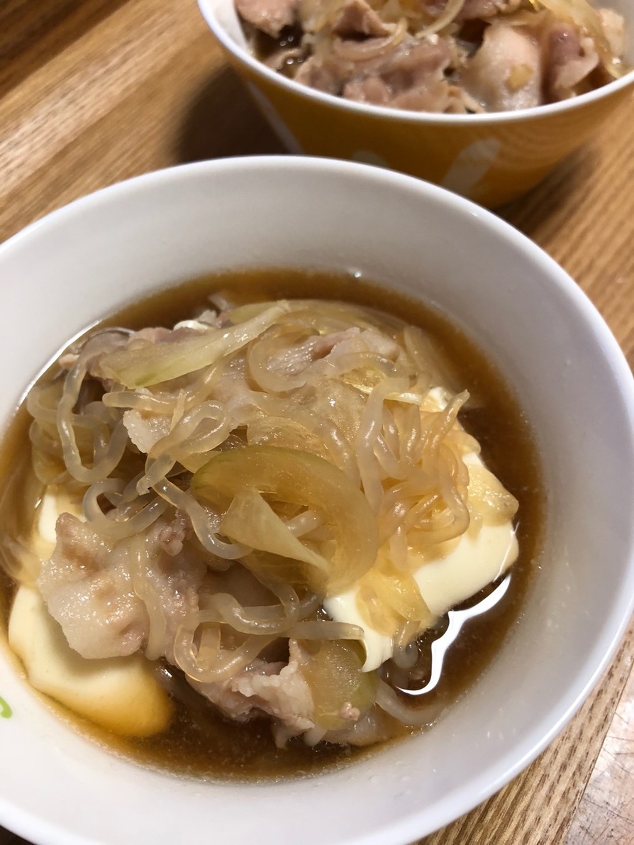 簡単！玉ねぎ、しらたき、豚バラで肉豆腐！の画像