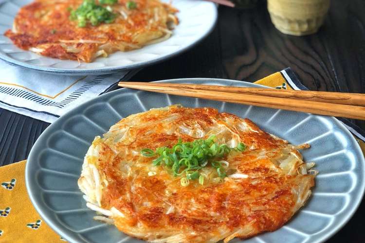 水 卵 小麦粉不要 もやしチーズお焼き レシピ 作り方 By 松山絵美 クックパッド 簡単おいしいみんなのレシピが360万品