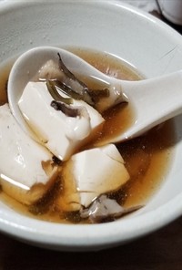 シモフリシメジの湯豆腐・激旨で料亭の味