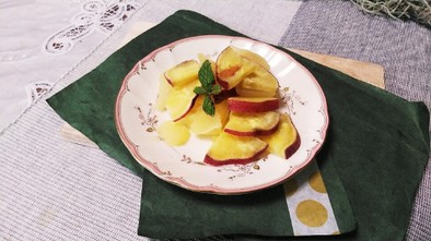 りんごとサツマイモのシナモン煮の写真
