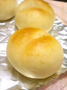 シンプル手捏ねパン♪