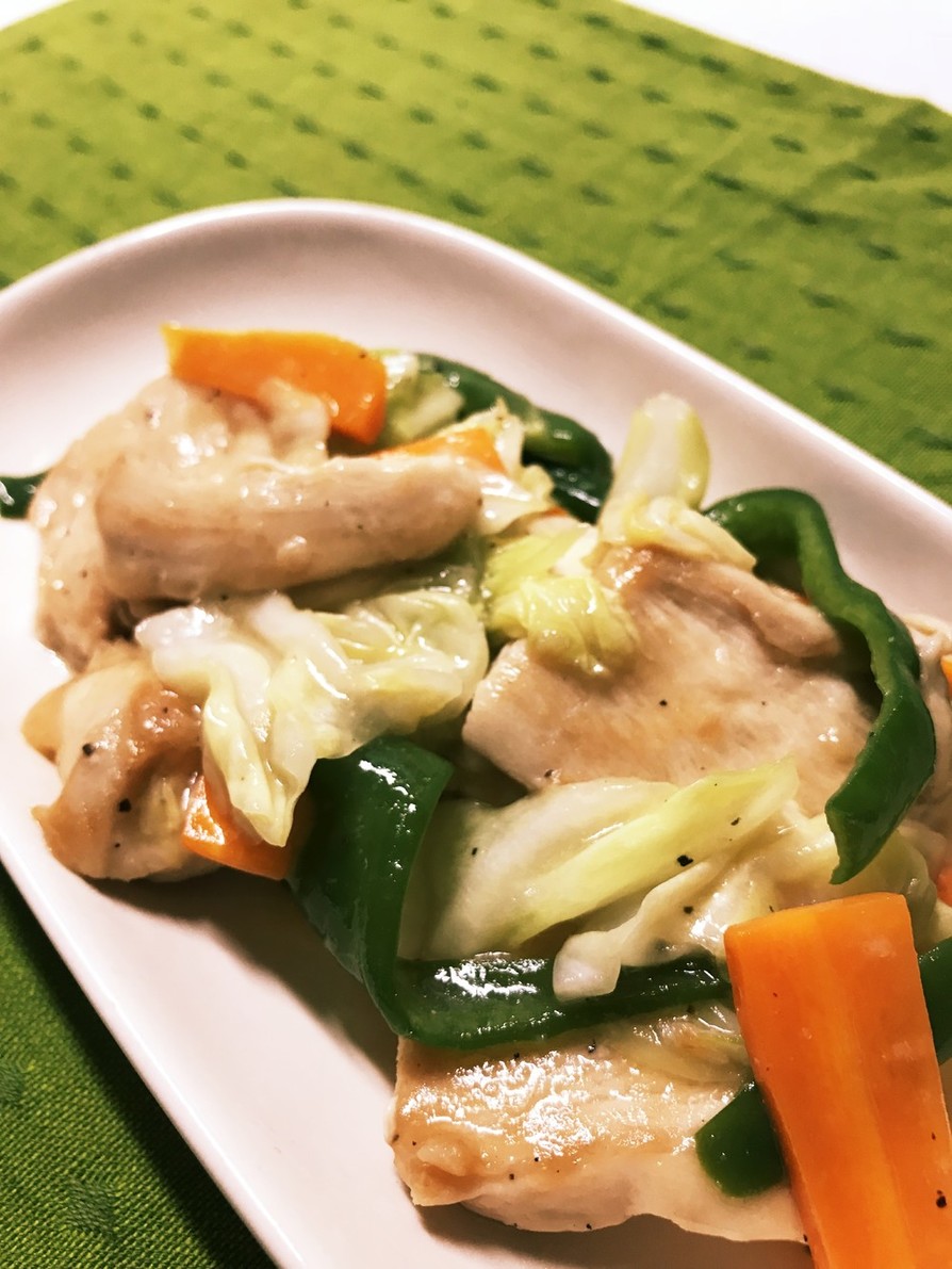 ご飯がすすむ♬トロ〜リ鶏胸肉の塩野菜炒めの画像