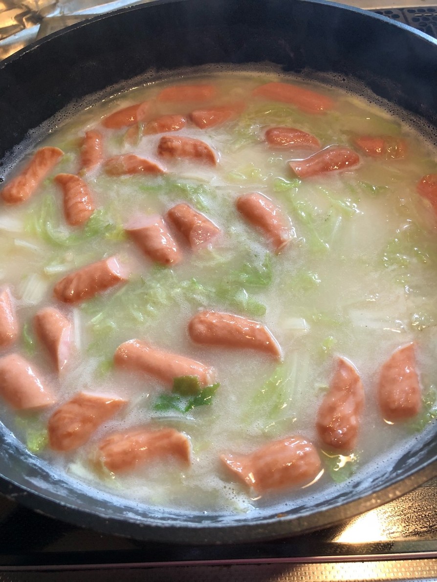 簡単☆白菜とソーセージのクリームスープの画像