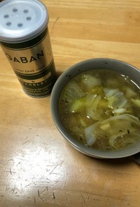 キャベツとブロッコリーのスープ