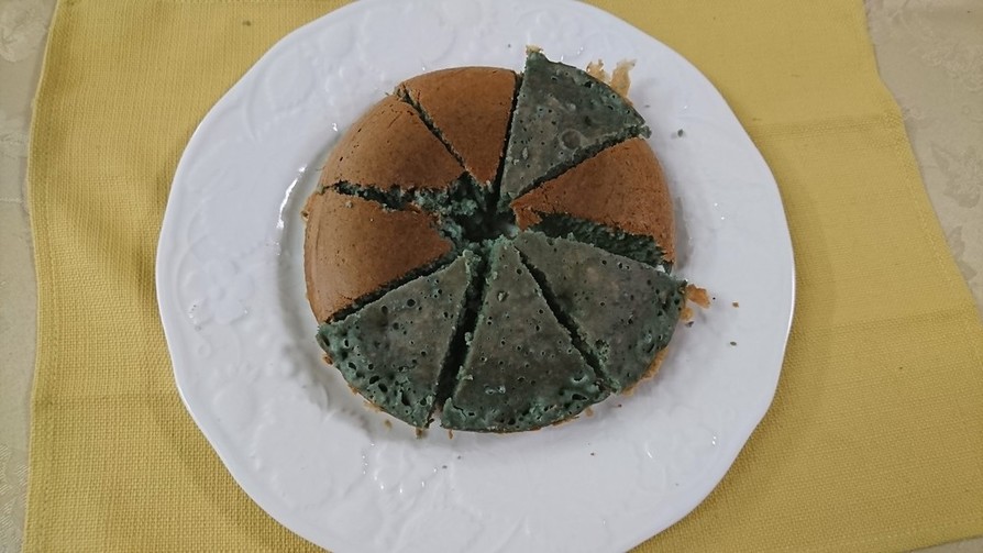 炊飯器で簡単！青緑の蒸しケーキの画像