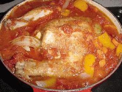 チキン“丸ごと”のトマト煮の写真