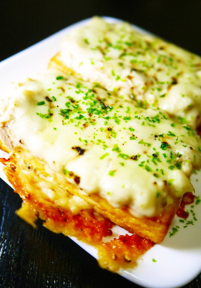 フライパンで厚揚げピザ！ツナマヨチーズ。の写真