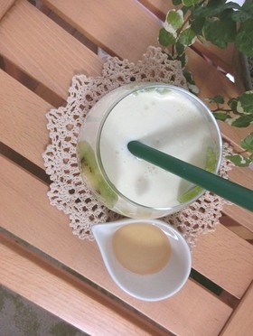 キャロブ・シロップ&豆乳ヘルシードリンク