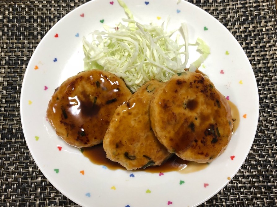 鶏ミンチと豆腐の照り焼きハンバーグの画像