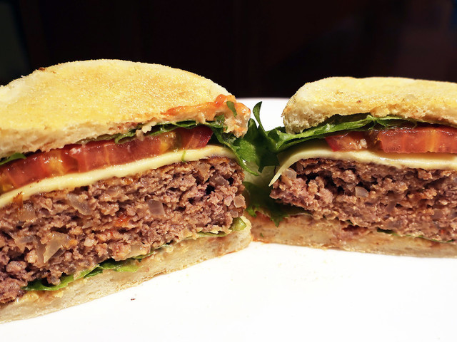 肉厚でジューシー ハンバーガーのパテ レシピ 作り方 By Ogamonja クックパッド 簡単おいしいみんなのレシピが349万品 肉厚でジューシー ハンバーガーのパテ レシピ 作り方 By Ogamonja クックパッド 簡単おいしいみんなのレシピが349万品