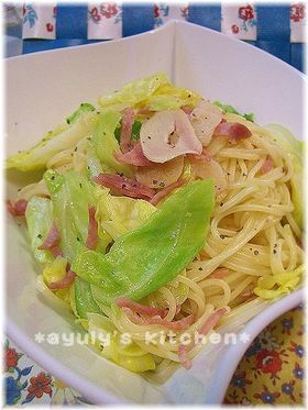 *春キャベツとベーコンのペペロンチーノ*