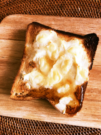 メープルクリームチーズトーストの写真