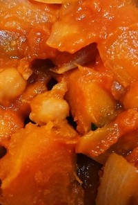 かぼちゃとひよこ豆のトマトジュース煮込み