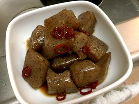 こんにゃくの甘辛く炊いたん