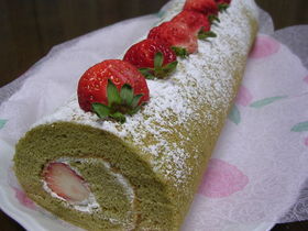 春のふんわり♪ロールケーキ