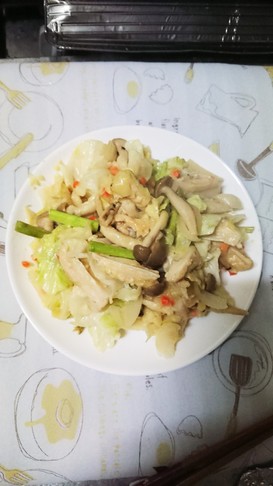 やげん軟骨と野菜の醤油マヨ炒め