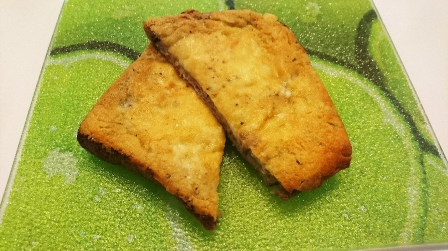 フライパンでザクザク２種類チーズトーストの画像