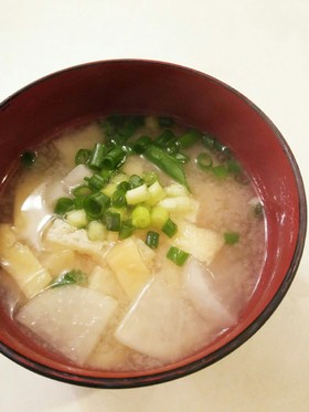 大根と油あげのお味噌汁