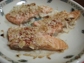 幼児食に♪刺身のケチャップパン粉焼き