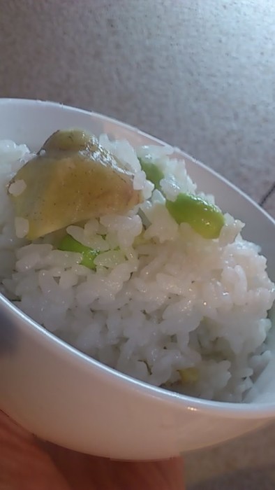 栗ご飯ｗｉｔｈ枝豆の写真