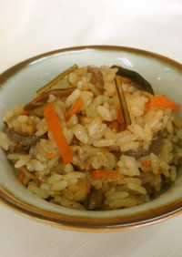 沖縄風 昆布と豚肉の炊き込みご飯