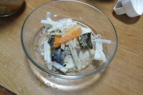 簡単感嘆!とまーす即席塩焼きサバのマリネ