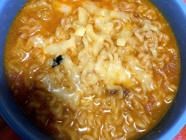 旨辛 韓国チーズラーメン レシピ 作り方 By チョコたんママ クックパッド 簡単おいしいみんなのレシピが361万品