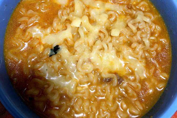 旨辛 韓国チーズラーメン レシピ 作り方 By チョコたんママ クックパッド 簡単おいしいみんなのレシピが361万品