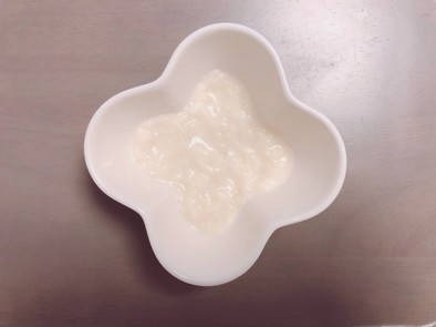 【離乳食】レンジでミルクパン粥の写真